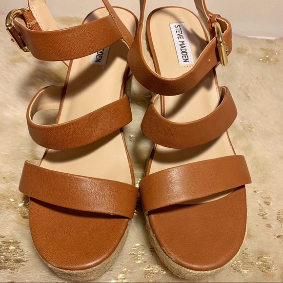 Steve Madden Valery Leather Wedges - Picture 2 of 5